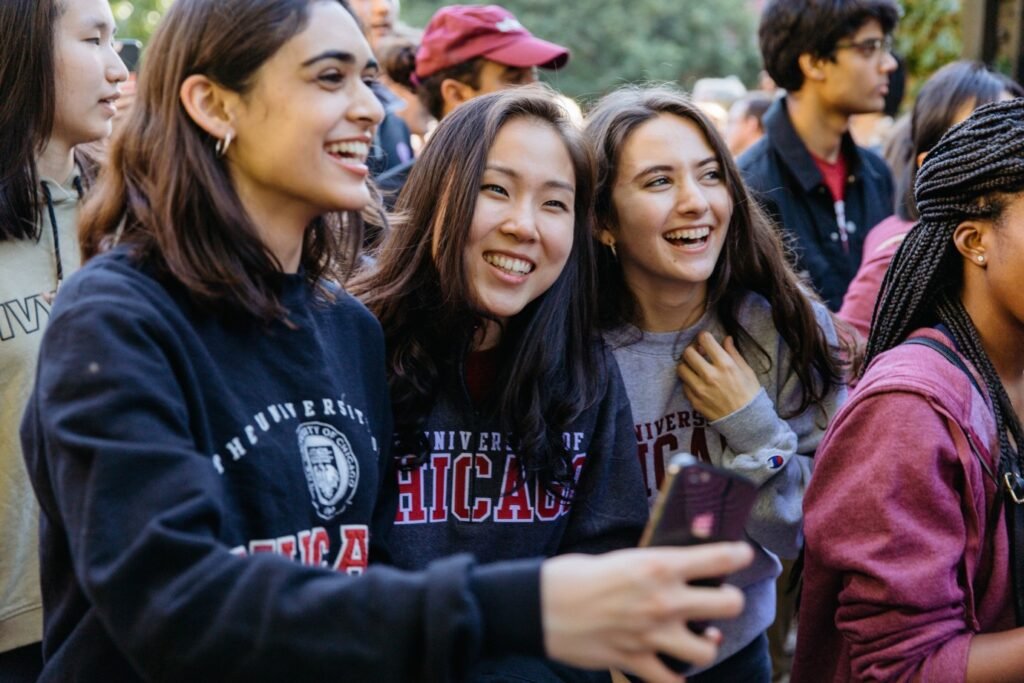 University of Chicago Scholarships